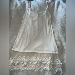 allisonjoy white dress with lace detailing size medium